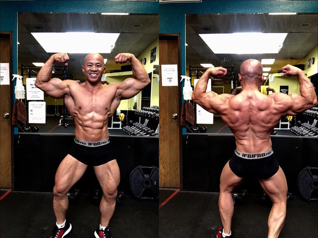 IFBB PRO Ro Schroer